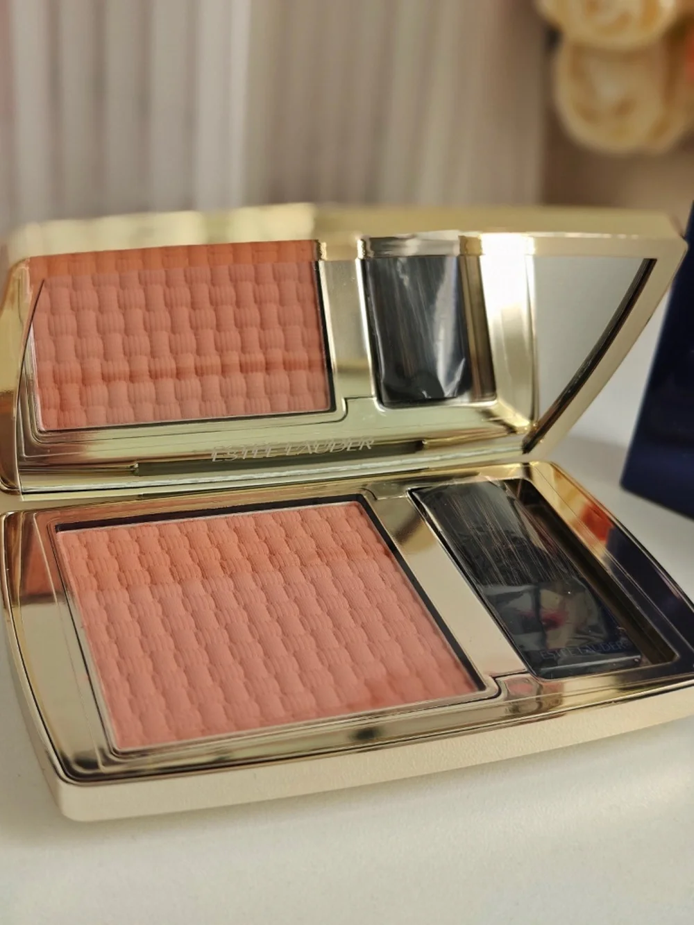 New Estée Lauder The Sculpting Blush Magnetic Glow 0.24 oz/ 7g